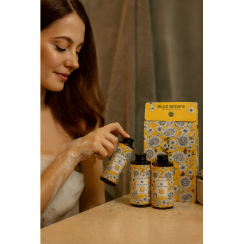 Blue Scents Gift Box Golden Honey & Argan Oil Shower Gel Αφρόλουτρο Σώματος 300ml - Body Balsam Ενυδατικό Γαλάκτωμα Σώματος 300ml